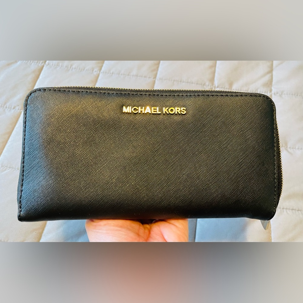 Michael Kors Large Saffiano Black Leather Wallet
